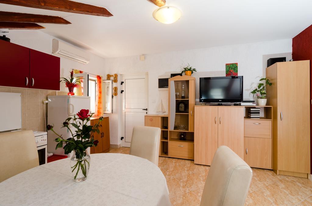 Apartment Mala Ana ดูบรอฟนิก ภายนอก รูปภาพ